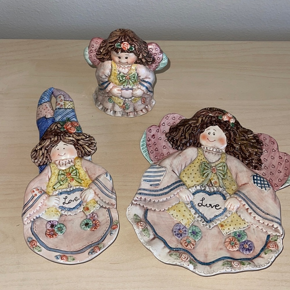 - Vintage 1997 ugh porcelain china